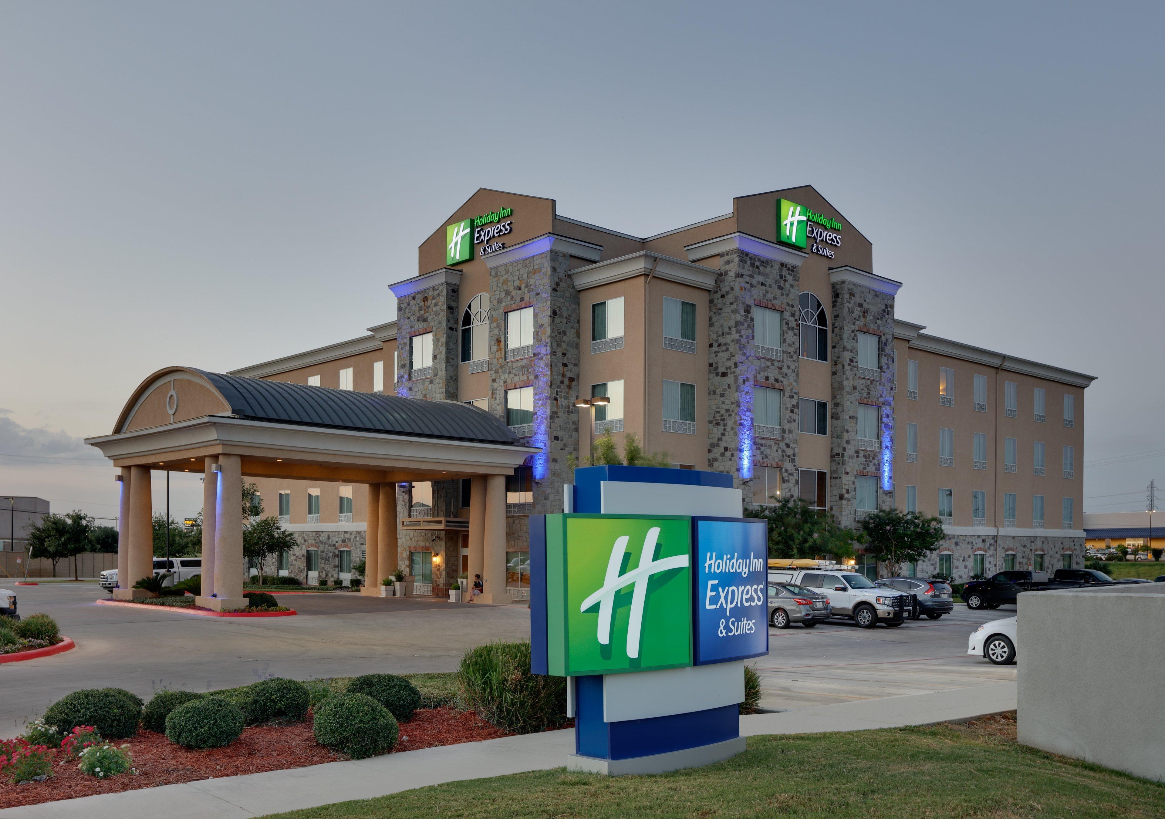 Holiday Inn Express & Suites San Antonio Brooks City Base, An Ihg Hotel Exteriör bild